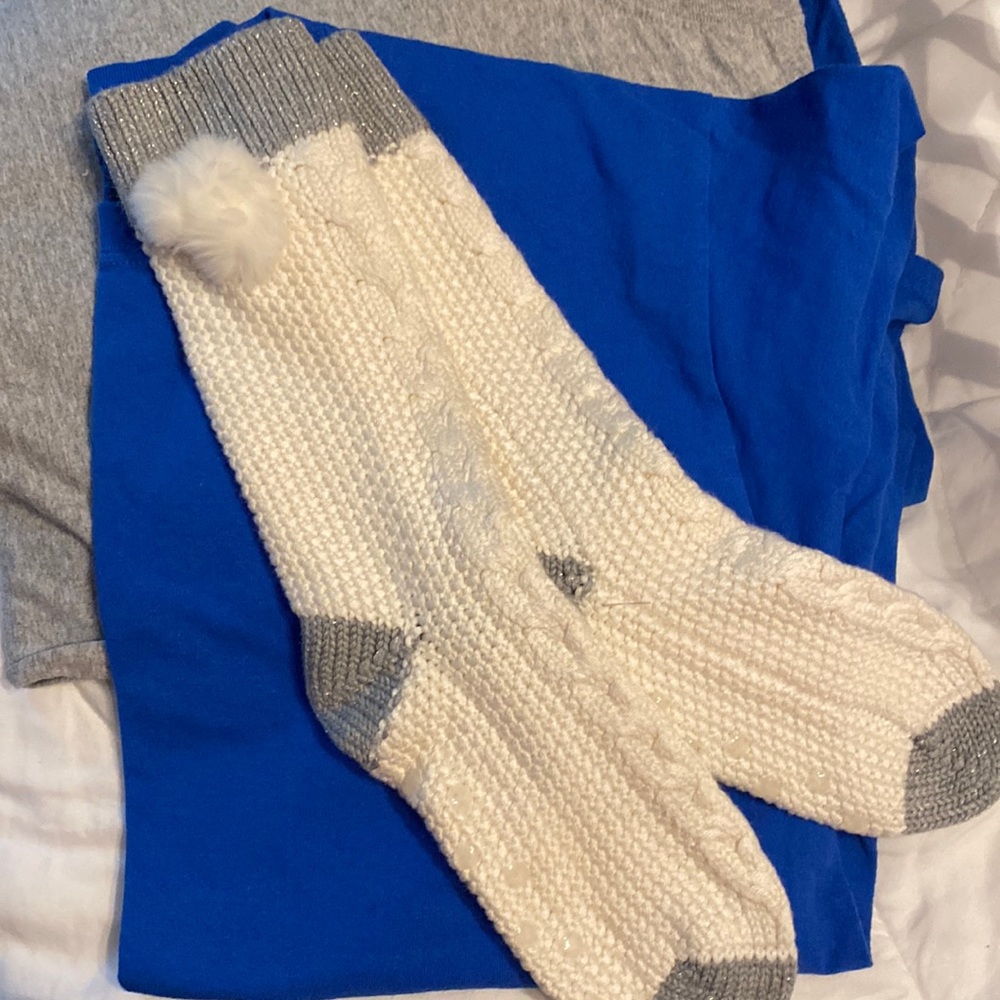 Victoria’s Secret Bunny anti slip knit socks size M/L